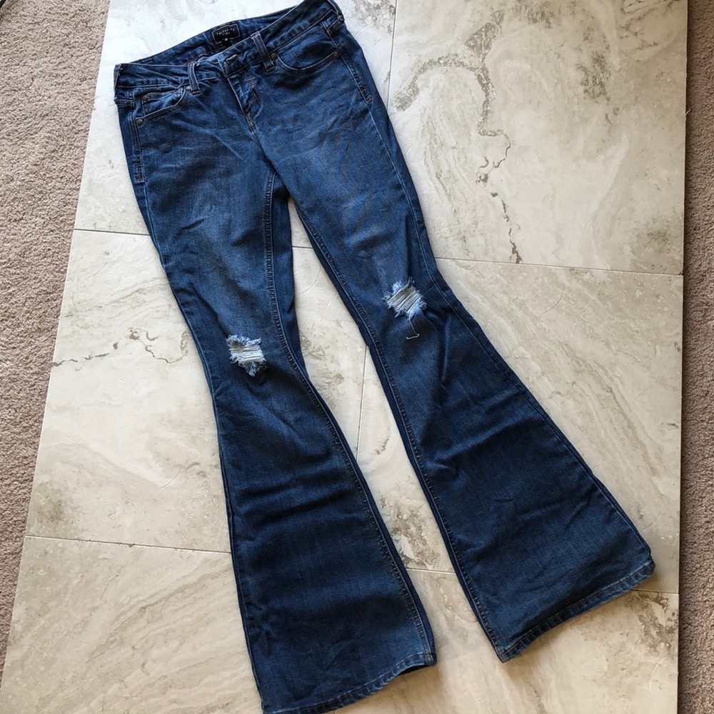 Trendy Celebrity Pink Flare Jeans